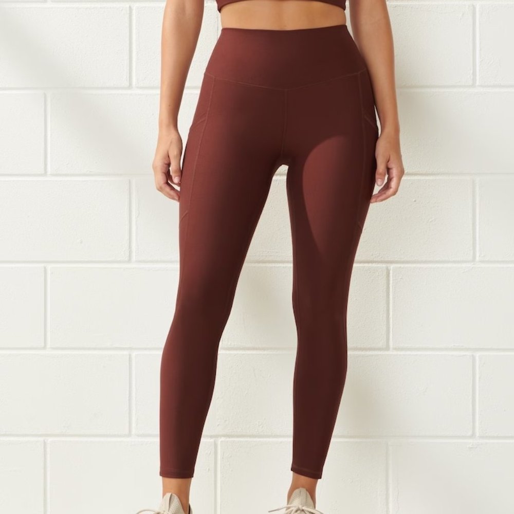 High-Waist Sculpting Leggings in Deep Burgundy